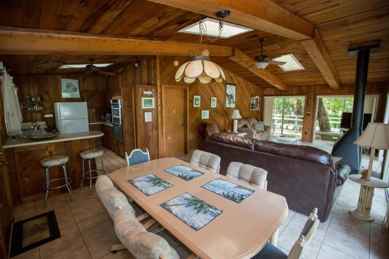 Riverfront Treetop Bungalow Homosassa Exterior foto